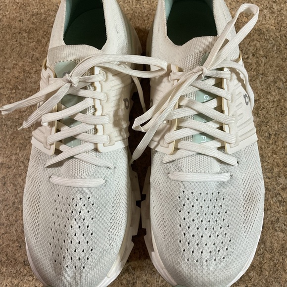 On Cloud Shoes - On Cloud Cloudswift 8 medium